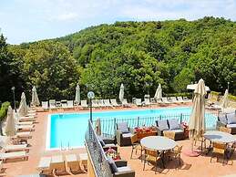 Apartment Monteverdi With Sauna & Pool