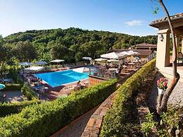 Apartment Monteverdi With Sauna & Pool
