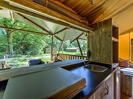 Glamping Tent in Tranquil Park