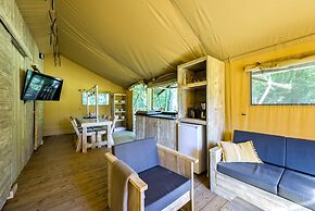 Glamping Tent in Tranquil Park