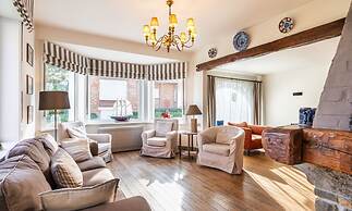 Villa Near De Panne Beach With Sea Views
