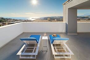 Exclusive pool villa with view