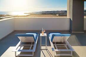 Exclusive pool villa with view