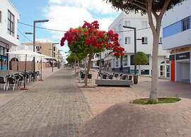 Apartment in Puerto del Rosario Near Playa Chica