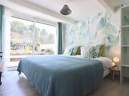 Holiday Home in Gargas With Pool and Nature