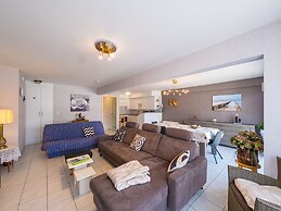 Apartment on the Third Floor