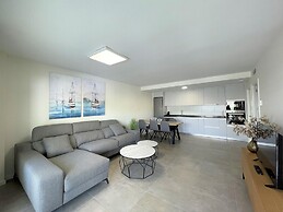 Belvilla by OYO Apartamento Moja!car