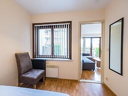 Cozy Apartment With Terrace