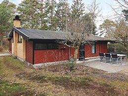 6 Person Holiday Home in Vaeggerlose