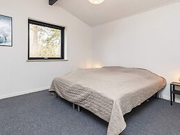 6 Person Holiday Home in Vaeggerlose