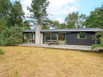 5 Person Holiday Home in Melby