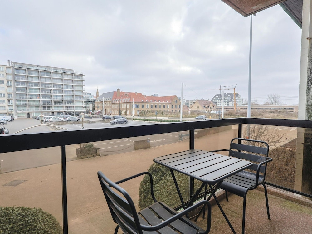 Apartment With Terrace and Side sea View