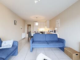 Apartment With Terrace and Side sea View