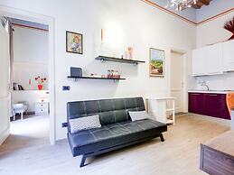Mansion in Lucca Near Via Fillungo