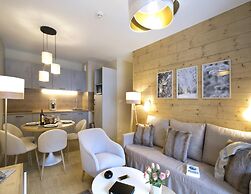 Apartment in L'eclose With Mountain Views