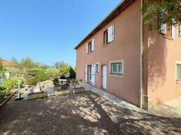 Rose Comfortable Holiday Residence