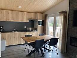 Chalet w/ Garden & Views
