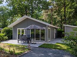 Chalet w/ Garden & Views