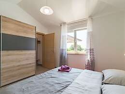 Villa Lena Comfortable Holiday Residence