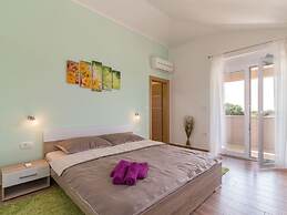Villa Lena Comfortable Holiday Residence