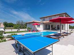 Villa Lena Comfortable Holiday Residence