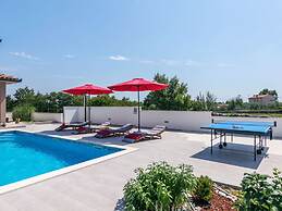 Villa Lena Comfortable Holiday Residence