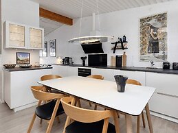 6 Person Holiday Park Home in Saeby
