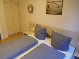 Holiday Apartment Surfers