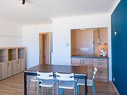 Apartment With 3 Bedrooms and sea View