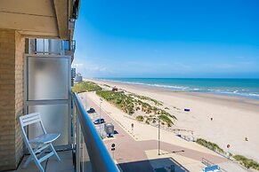 Apartment With 3 Bedrooms and sea View