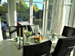 Diekkier Modern Retreat