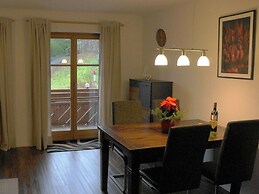 Bader Modern Retreat