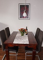 Bader Modern Retreat