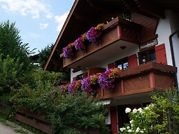 Bader Modern Retreat
