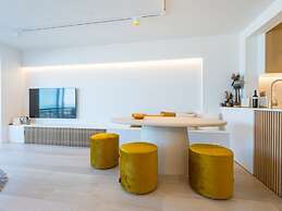 Beautiful Apartment With Direct sea View