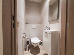 Moorea City Center Apartment