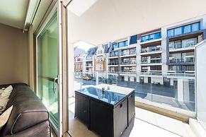 Moorea City Center Apartment