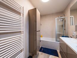 Moorea City Center Apartment