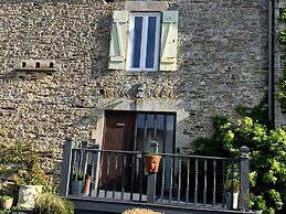 Tranquil Cottage in Normandy