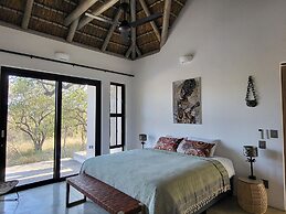 Holiday Home in Hoedspruit With Private Pool