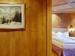 Suite Beech Modern Retreat