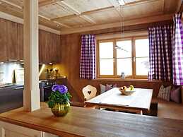 Suite Beech Modern Retreat