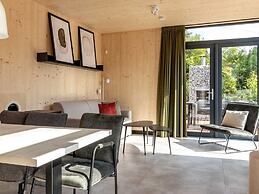 Modern Holiday Home With sun Shower