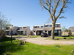 Holiday Home on Texel With Conservatory