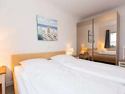 Hoppe 1 Modern Retreat
