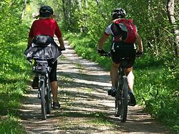 Fine Safari Tent in a Holiday Park