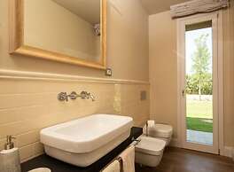 Villa Benedetto Comfortable Holiday Residence