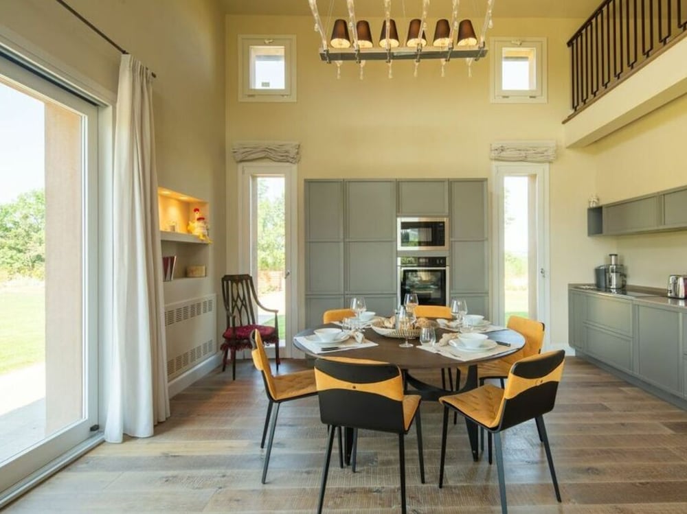 Villa Benedetto Comfortable Holiday Residence