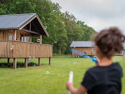 Lodge by Dutch Meadows With Scenic Veranda