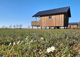Lodge by Dutch Meadows With Scenic Veranda